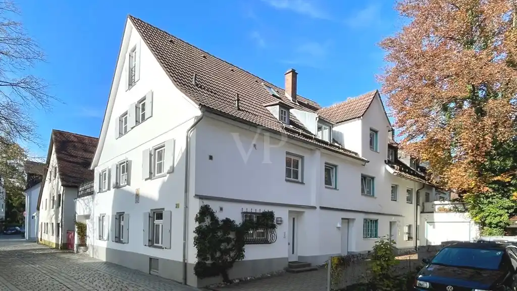 Elegant Townhouse in the Monastery Town
