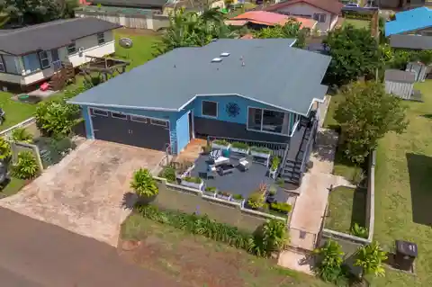 Unique Lanai Gem