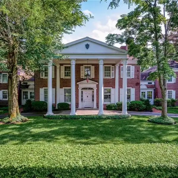 ELEGANT ESTATE WITH PARKLIKE GROUNDS