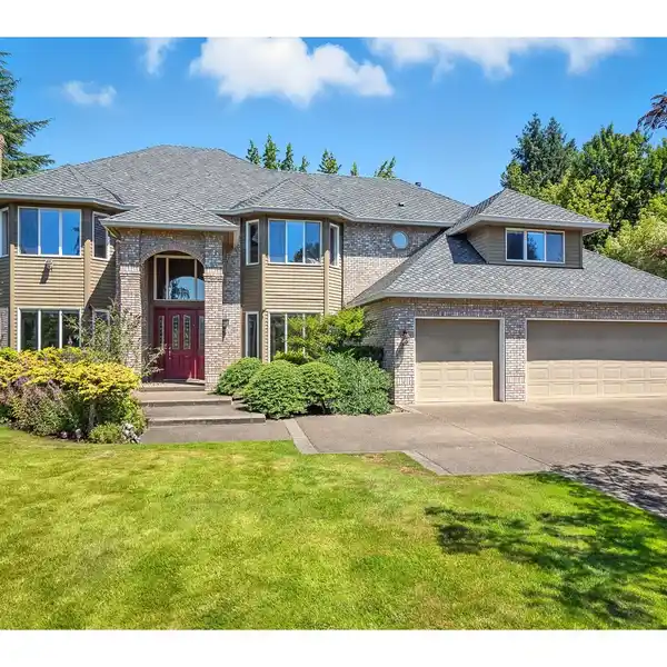 BEAUTIFULLY UPDATED HOME IN A PRIME COOPER MOUNTAIN NEIGHBORHOOD