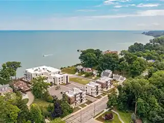 Exceptional Lakefront Residence