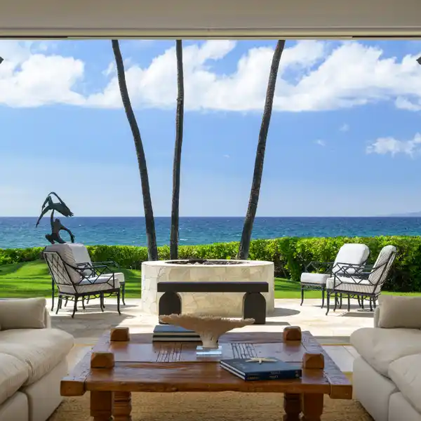 THE MOST MEMORABLE OCEANFRONT LIFESTYLE IN MAUI