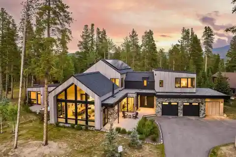 Sleek Mountain Modern Ski Home