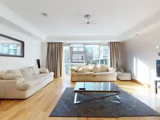 Sprawling Five Bedroom Beauty