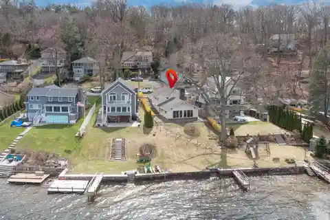 Level Waterfront on Candlewood Lake
