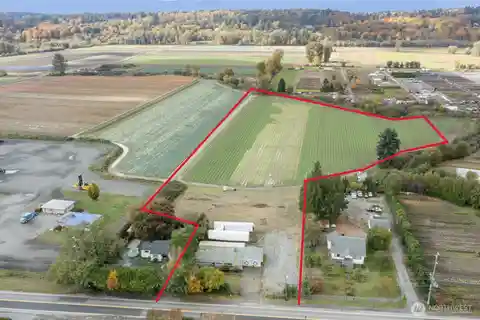 Expansive 10-Acre Estate with Endless Possibilities