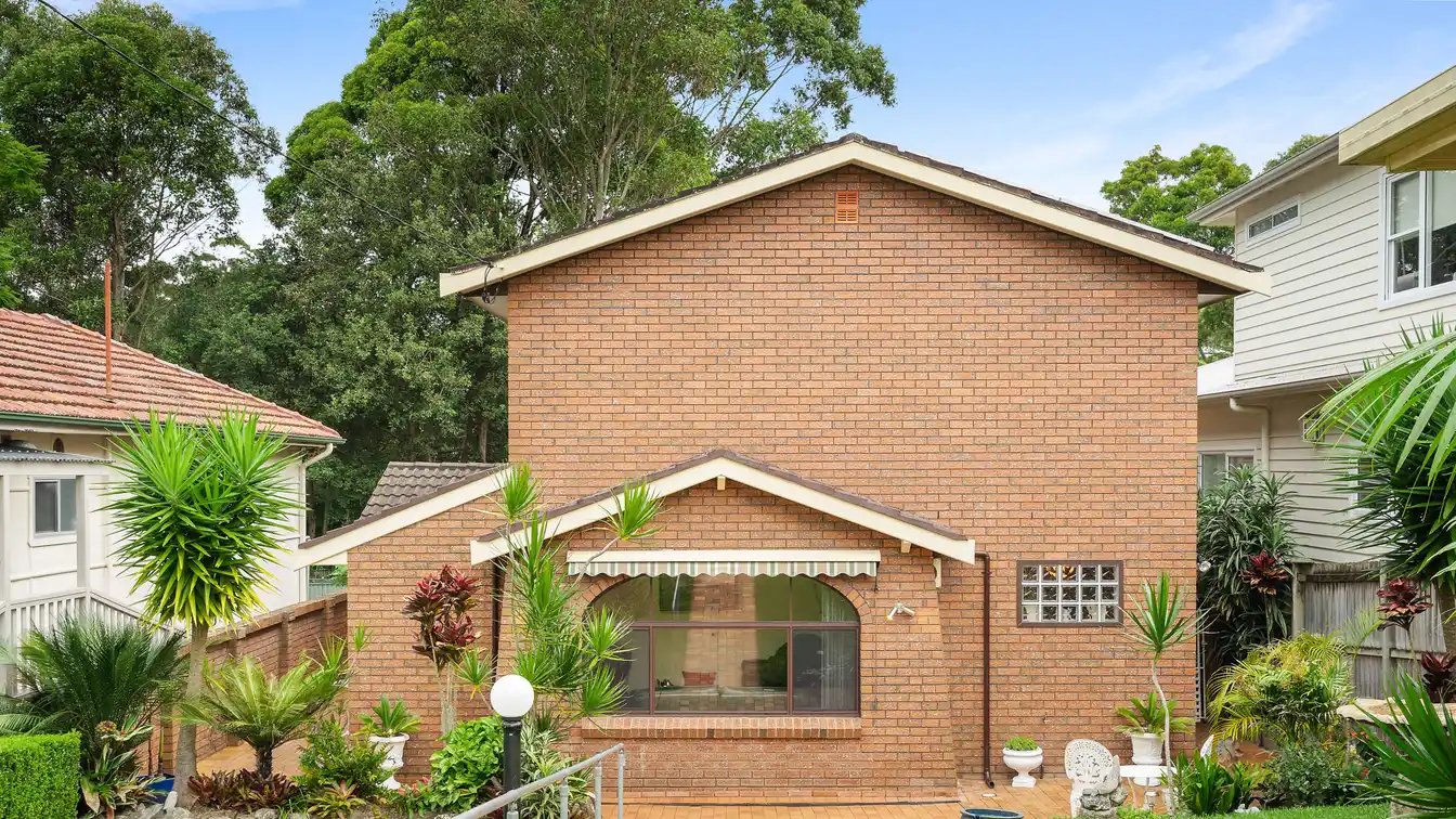 Lovingly Kept Home with a Tranquil Reserve Backdrop