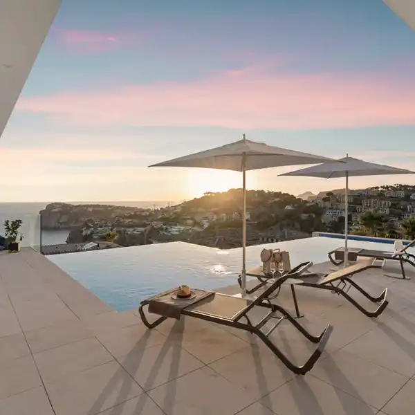 SPECTACULAR MODERN VILLA WITH EXCELLENT SEA VIEWS