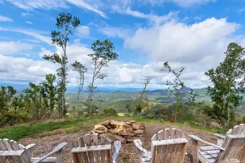 Panoramic Mountain Vistas from Private Ridgetop