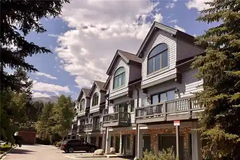 Stunning Mountaineer Townhome