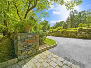 Peaceful 12-acre Retreat