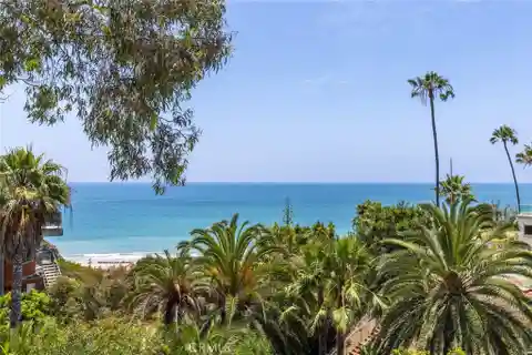 Beautifully Remodeled Capistrano Beach Home