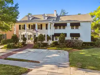 Exquisite Home in Golfview