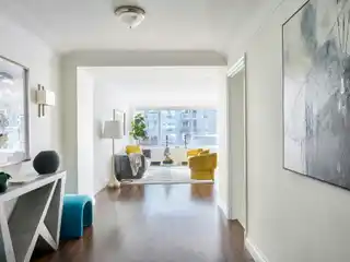 Sophisticated Manhattan Condo with Private Garden