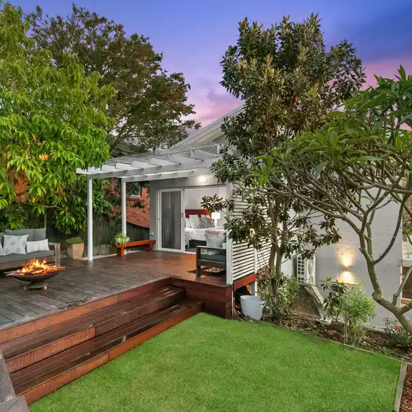 PRIVATE FAMILY SANCTUARY WITH OCEAN VIEWS AND VERSATILE LAYOUT