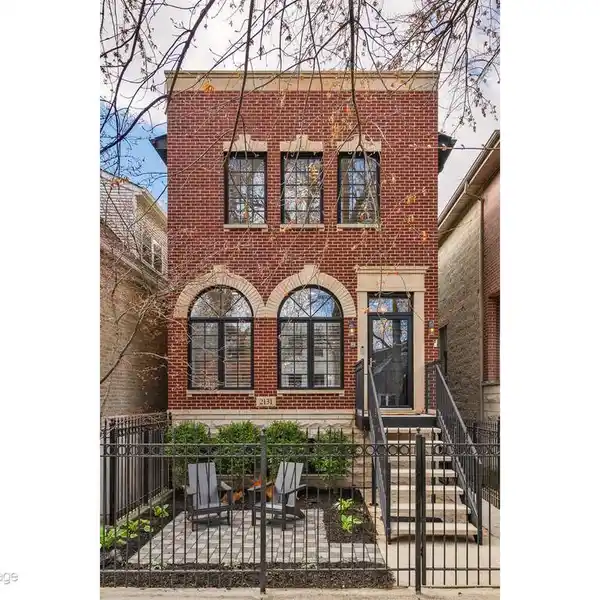 PICTURESQUE BRICK HOME IN THE HEART OF BUCKTOWN