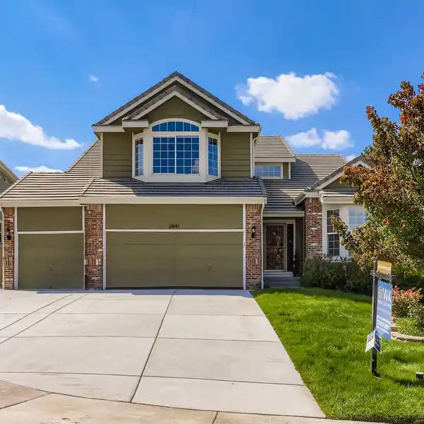 SPACIOUS HOME WITH SCENIC FLATIRON VIEWS