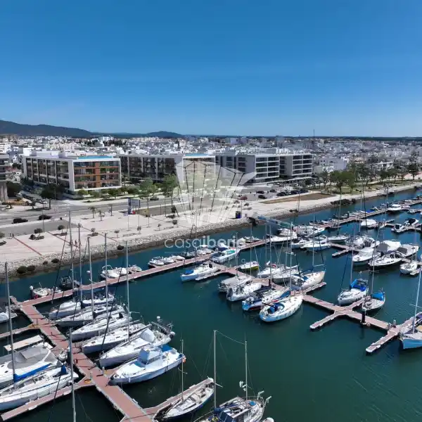 EXCLUSIVE CONDOMINIUM IN OLHAO MARINA