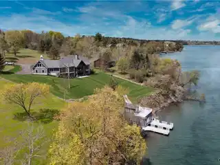 Magnificent  Luxury Lake House on 26.7 Acres