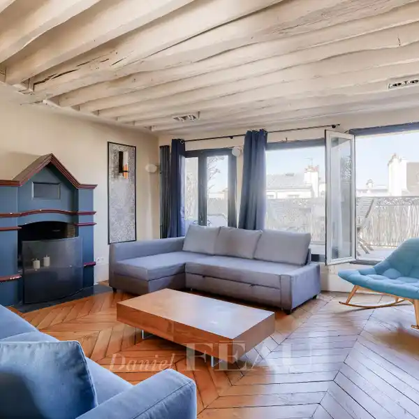 PERFECTLY RENOVATED APARTMENT IN SAINT ANTOINE