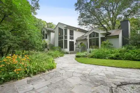 Extraordinary Mid-Century Modern Residence