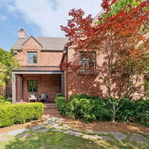 THOUGHTFULLY RENOVATED CLASSIC TUDOR
