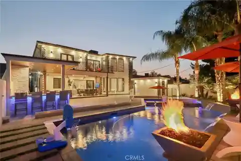 Granada Hills Stunner