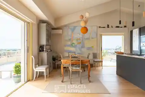 Renovated Top-floor Apartment with Large Terrace