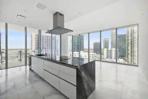 Pristine New Corner Unit in an Amenity-rich Building