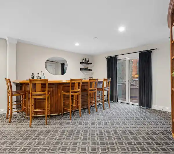 PERFECT LINCOLN PARK SINGLE-FAMILY HOME
