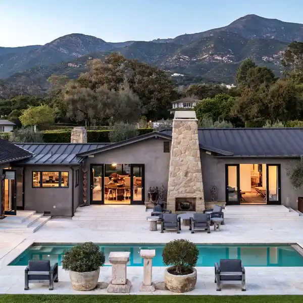 EXCEPTIONAL ESTATE IN COVETED RIVEN ROCK