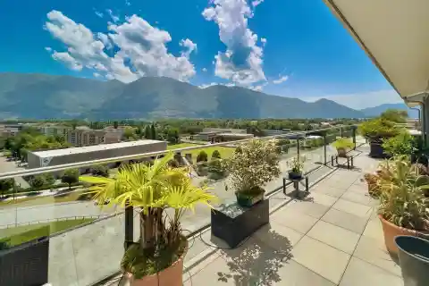 Centrally Located Condo with Lake and Mountain Views