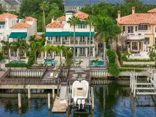 The Pinnacle of Casual Sophistication on Harbour Island