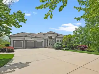 Beautifully Maintained Home in Saddle Ridge Estates