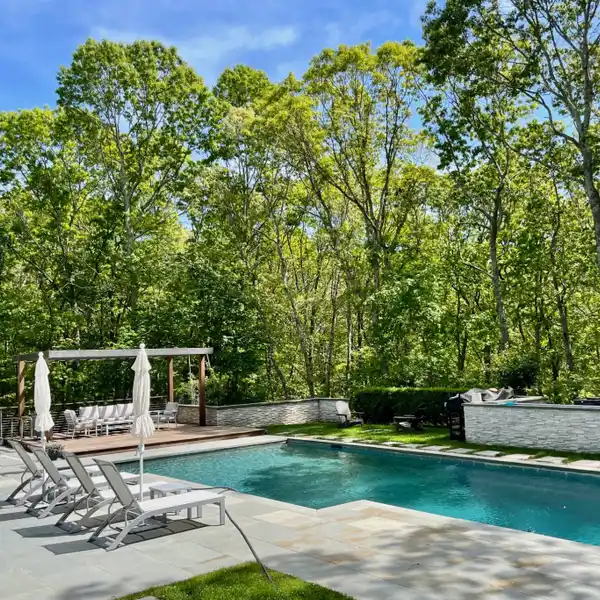 SPRAWLING BRIDGEHAMPTON ESTATE WITH GREAT ENTERTAINING SPACES