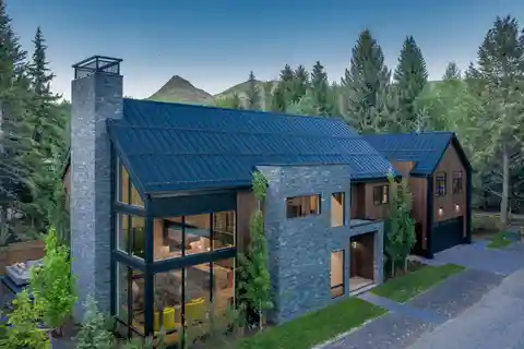Amazing New Construction with a Flexible Plan