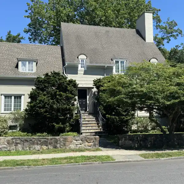 INVITING HOME IN THE ATTRACTIVE INDIAN VILLAGE NEIGHBORHOOD