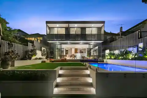 Luxury Architect-designed Sanctuary with Leafy Vistas