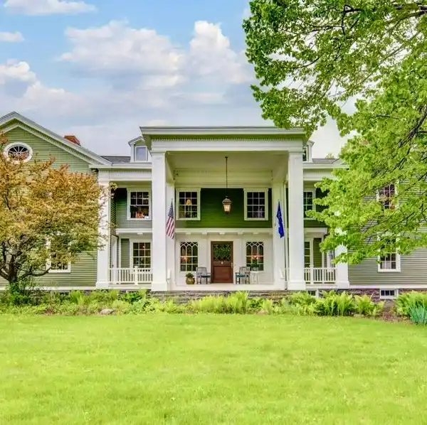 ELEGANT FEDERAL MANSION