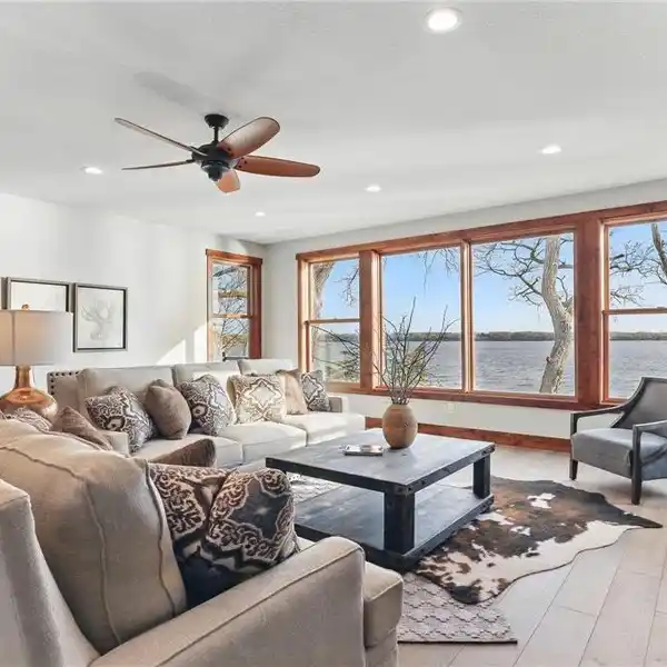 IMMACULATE NEW HOME ON CLEARWATER LAKE