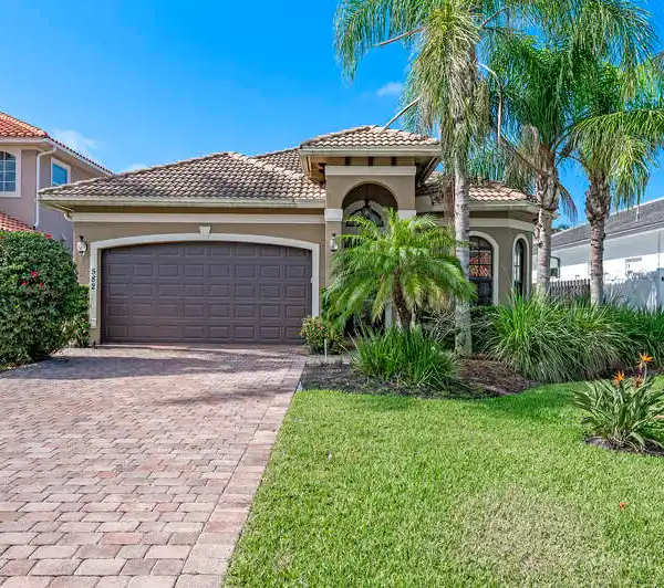 BEAUTIFULLY APPOINTED TURNKEY FURNISHED HOME