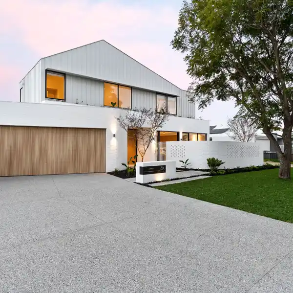 ARCHITECTURAL BRILLIANCE MEETS EVERYDAY LUXURY