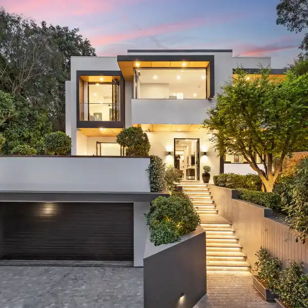 GRAND GREENWICH OPPORTUNITY