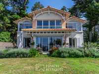 TRADITIONAL PORNIC VILLA WITH SEA VIEW