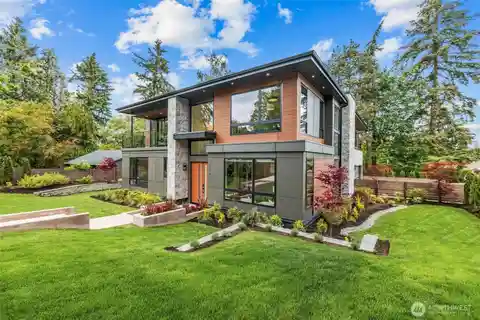 Modern Living in Charming Medina Heights