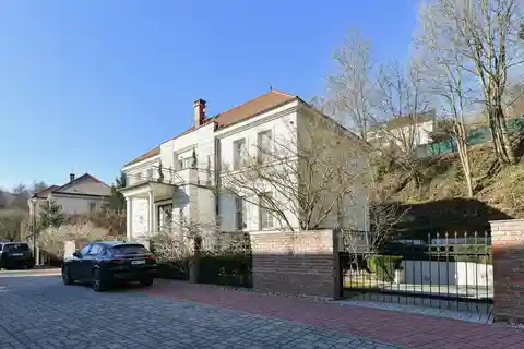 Luxury Villa in a Prestigious Gated Complex
