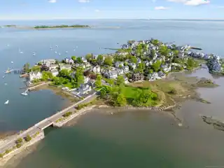 Bell Island Luxury Waterfront Retreat