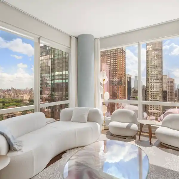 LUXURY LIVING WITH CENTRAL PARK VIEWS