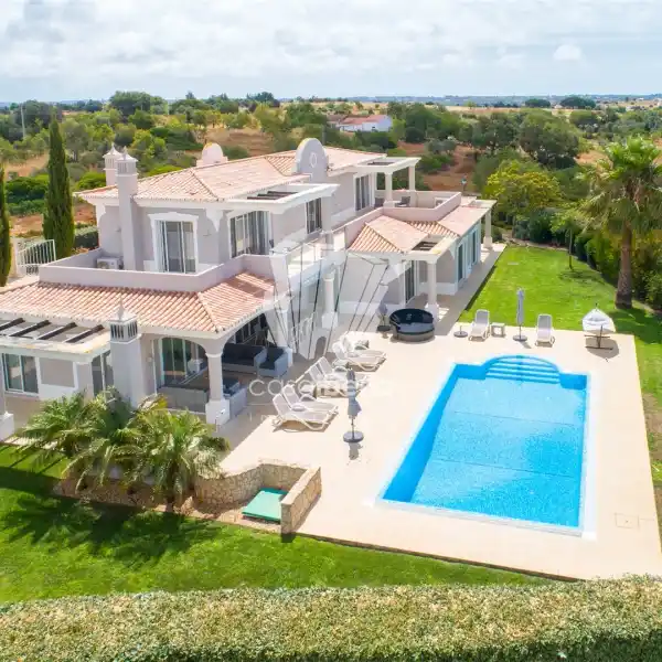 MAGNIFICENT VILLA WITH BREATHTAKING VIEWS