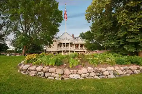 Custom Executive Home on West Lake Sylvia